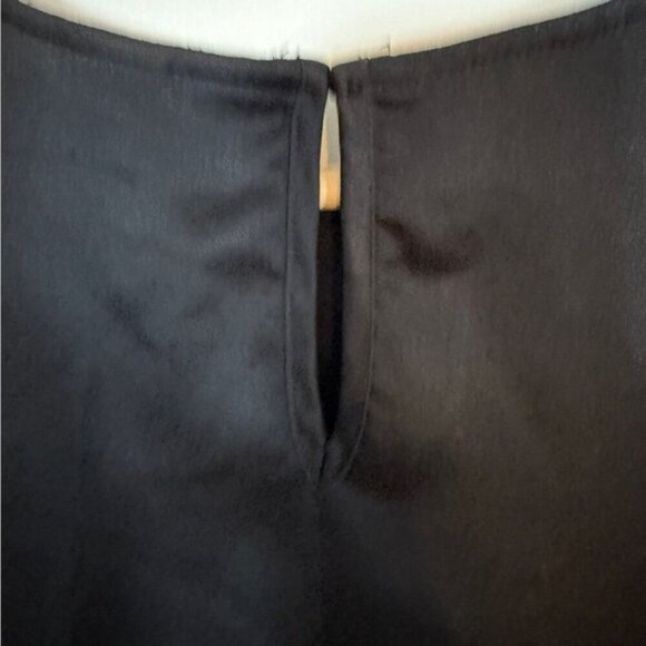 H&M Black Short Sleeve Midi Dress - Size US 10 / CA 10 - Picture 5 of 8